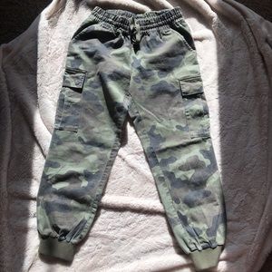 Lorna Jane Camo Joggers size small